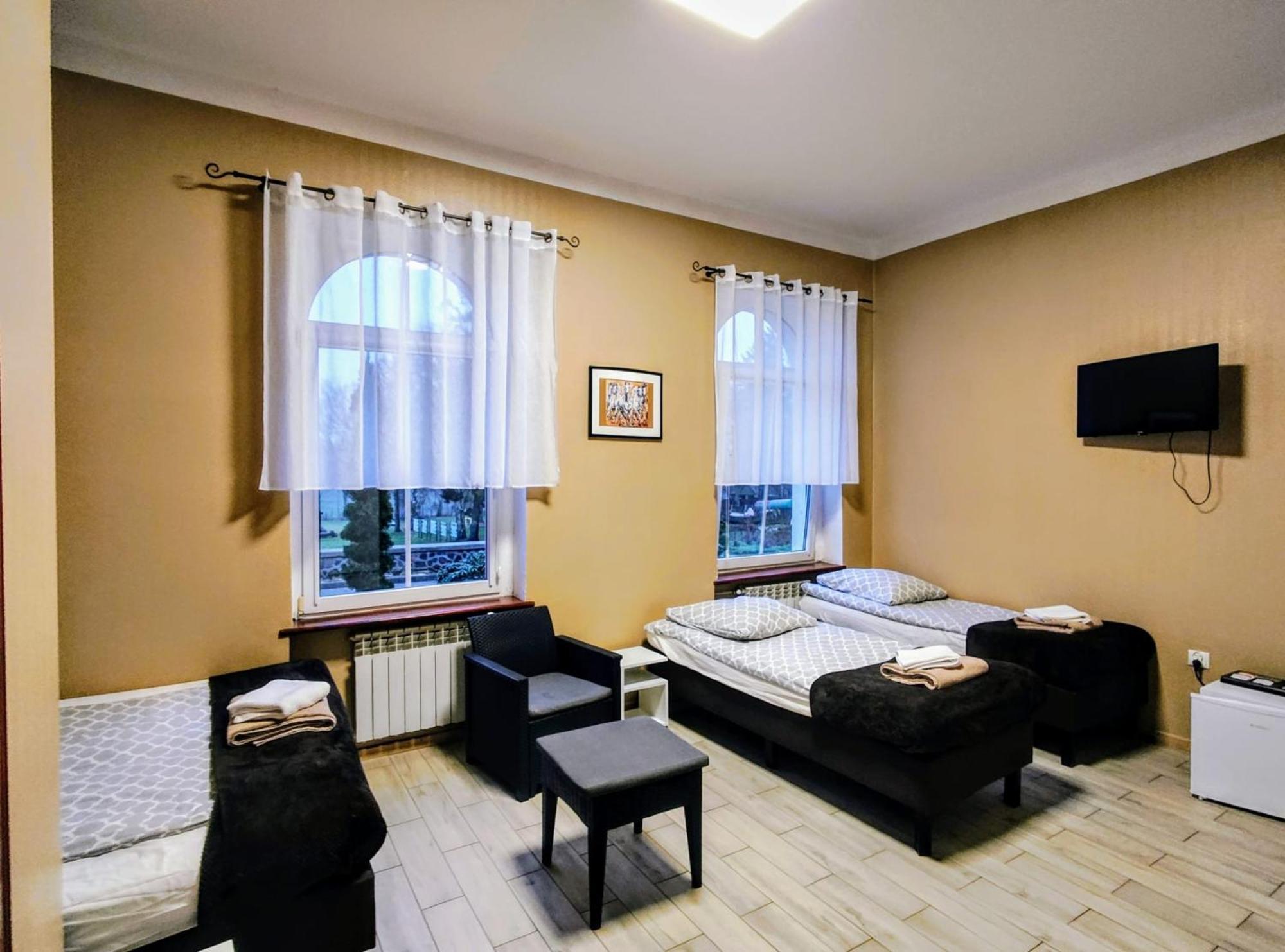 Palac Pod Bocianim Gniazdem Runowo  Dış mekan fotoğraf